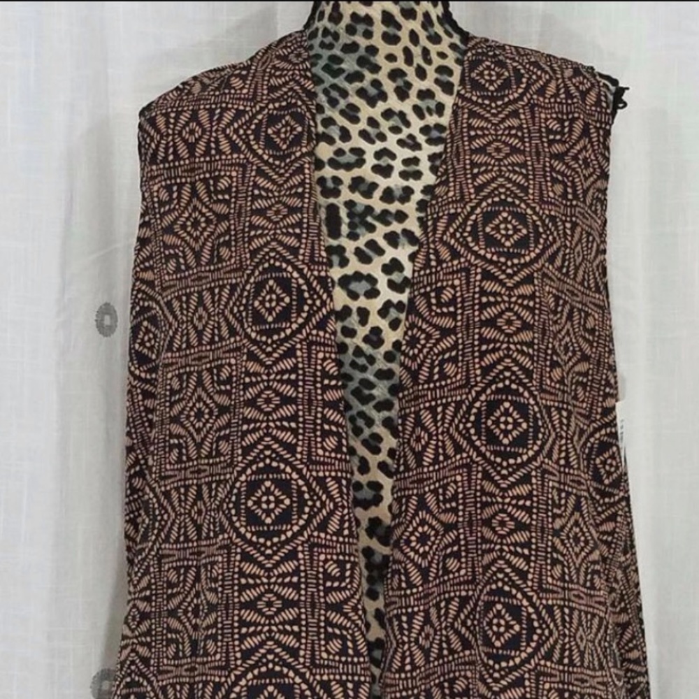 NEW•XL•Black & Cream Slinky Soft Longline Joy Vest